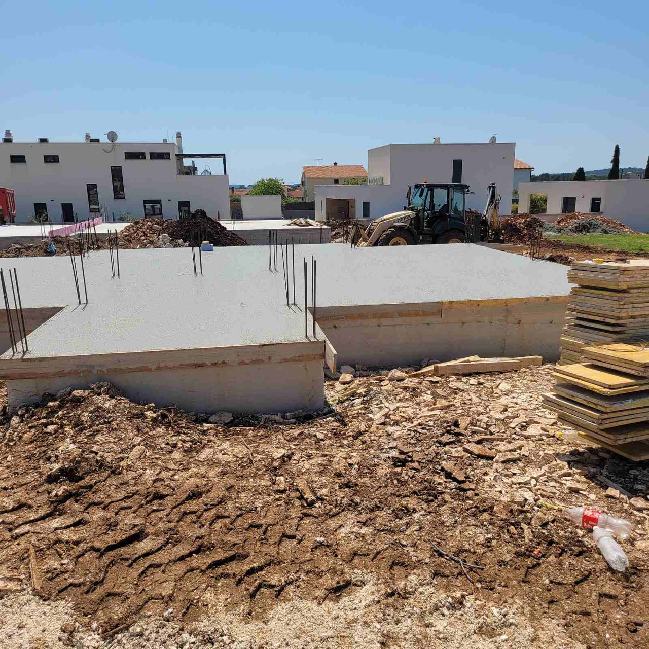 Realized reinforced concrete foundation slabs on the construction site in Veli Vrh - Paganor!